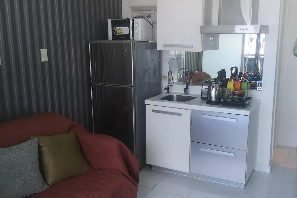 Apartment Penthouse At Poblacion - 200Mbs Net - 50In Tv - Awesome View Manila