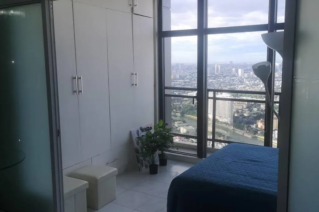 Apartment Penthouse At Poblacion - 200Mbs Net - 50In Tv - Awesome View Manila